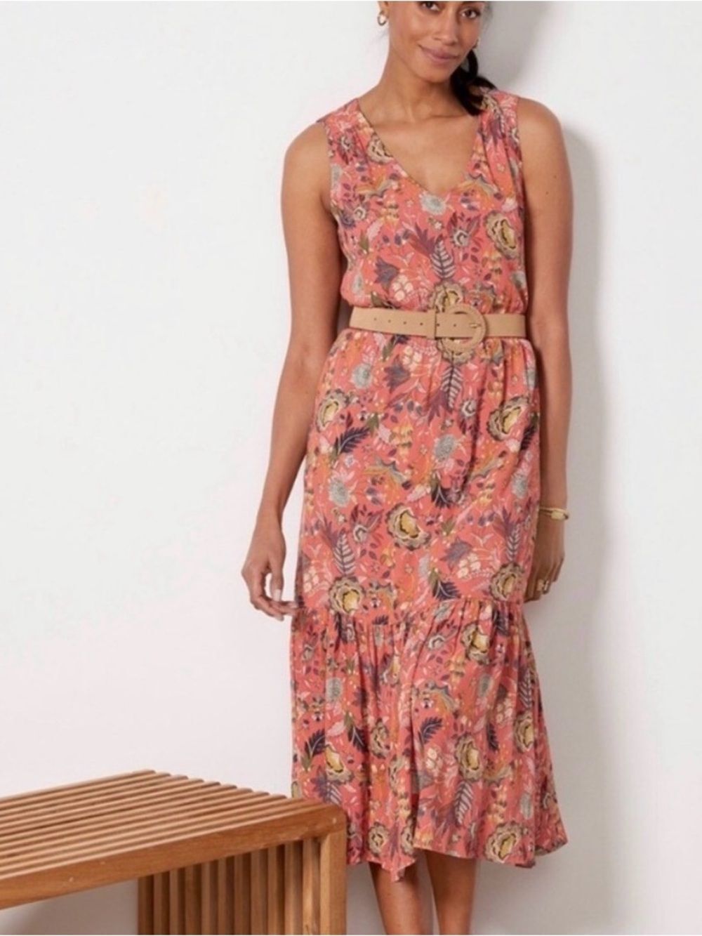 Evereve Dress XS Extra Small Coral Orange Floral V Neck Tiered Sleeveless Midi